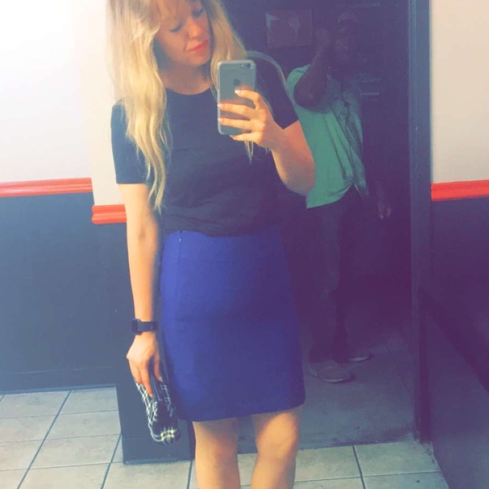 The limited deep blue skirt